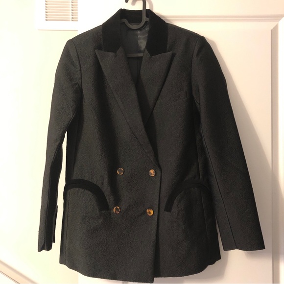 Premium Velvet-Trimmed Double-Breasted Blazer | Amber Buckle, Elegant Sheen - Picture 6 of 12